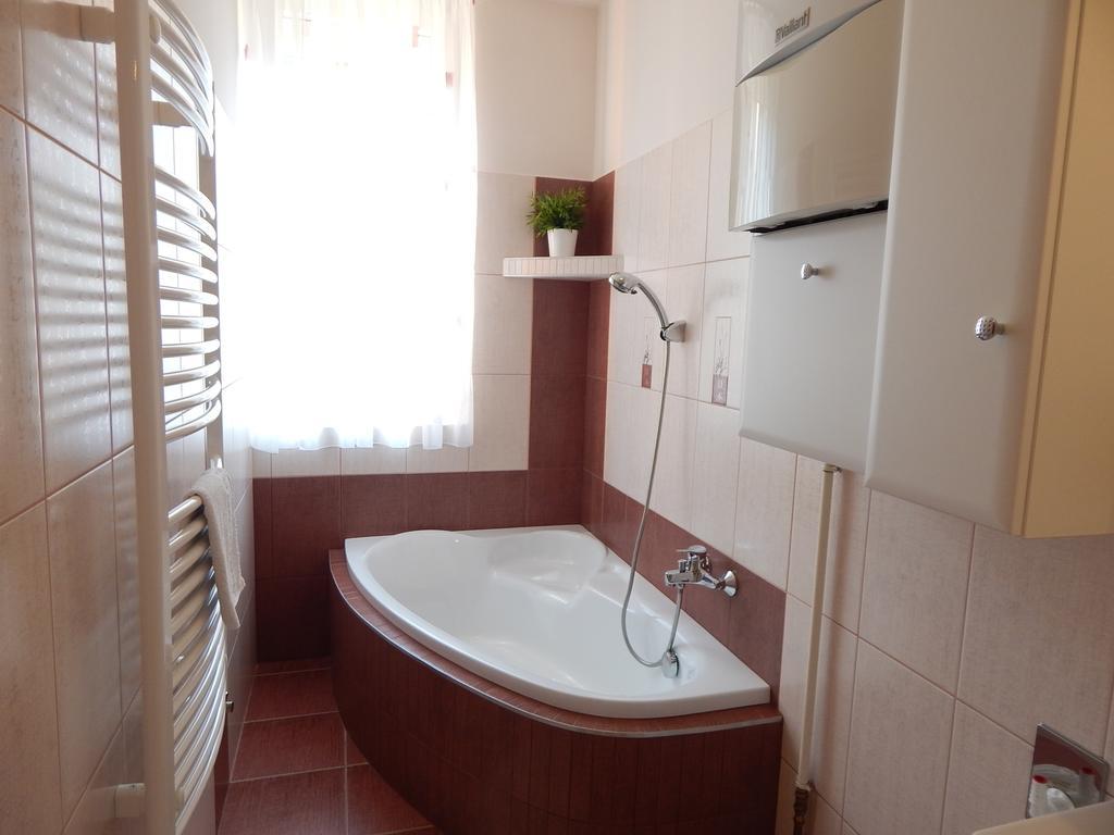 Boros Apartman Kőszeg Exteriör bild